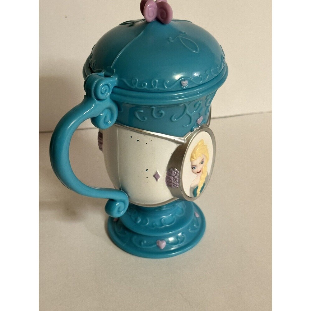 DISNEY FROZEN ELSA AND ANNA PLASTIC‎ STEIN CUP/MUG